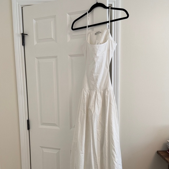 Abercrombie & Fitch Dresses & Skirts - Abercrombie & Fitch White Maxi Dress